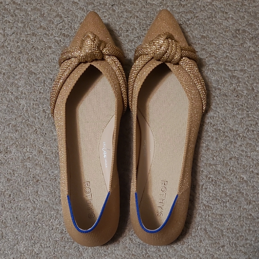 Rothys Knot Point II Flats In Women's Size 13 - Goldstone